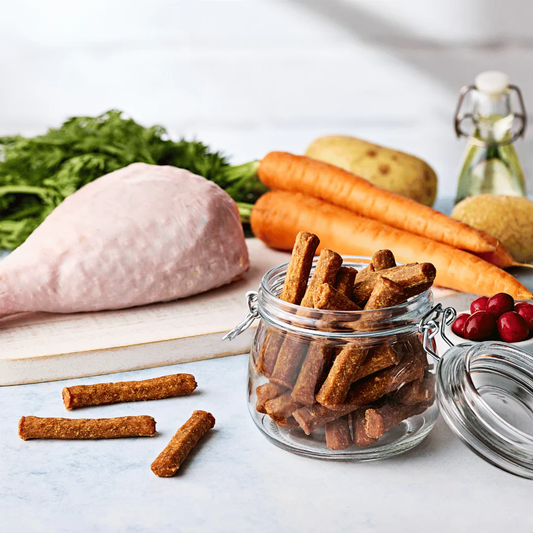 Naturo Adult Dog Turkey & Cranberry Meaty Sticks 70g - Image 2